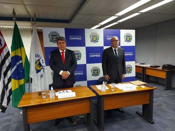 Dário Saadi e Wanderley de Almeida tomam posse em sessão da Câmara