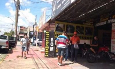 Defesa Civil distribui máscaras na região do Distrito do Ouro Verde
