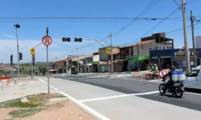 Avenida Camucim, no bairro São José, recebe novos conjuntos semafóricos