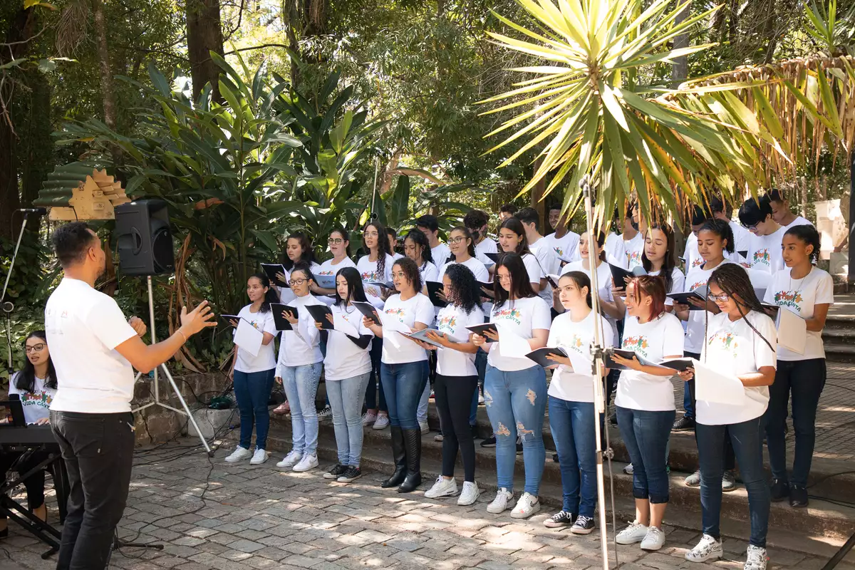 Bosque recebe 2ª apresentação do Coral de Jovens - A Vida Canta