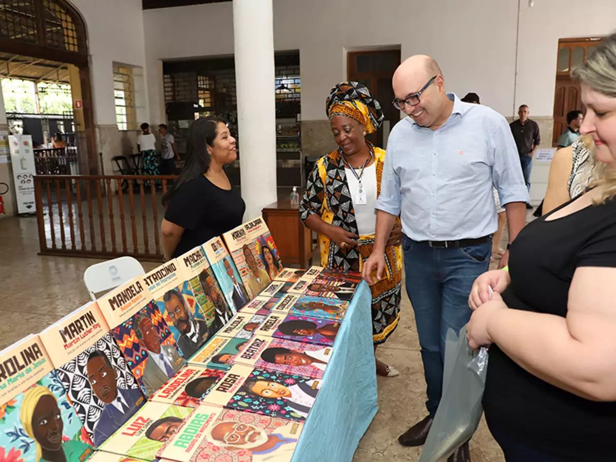 Feira Literária 'Laudelina de Campos Mello' destaca autores negros