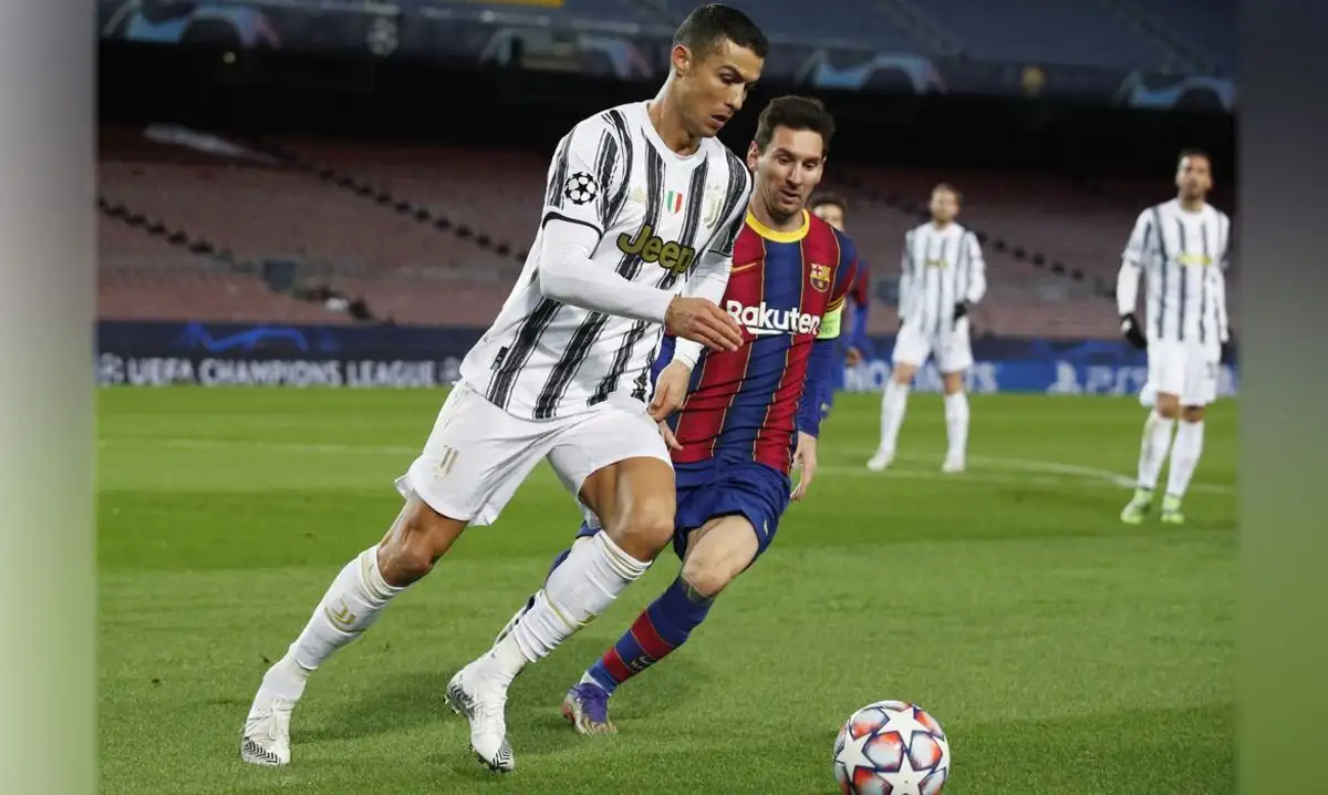 cristiano_ronaldo_e_lionel_messi_durante_partida_juventus_x_barcelona