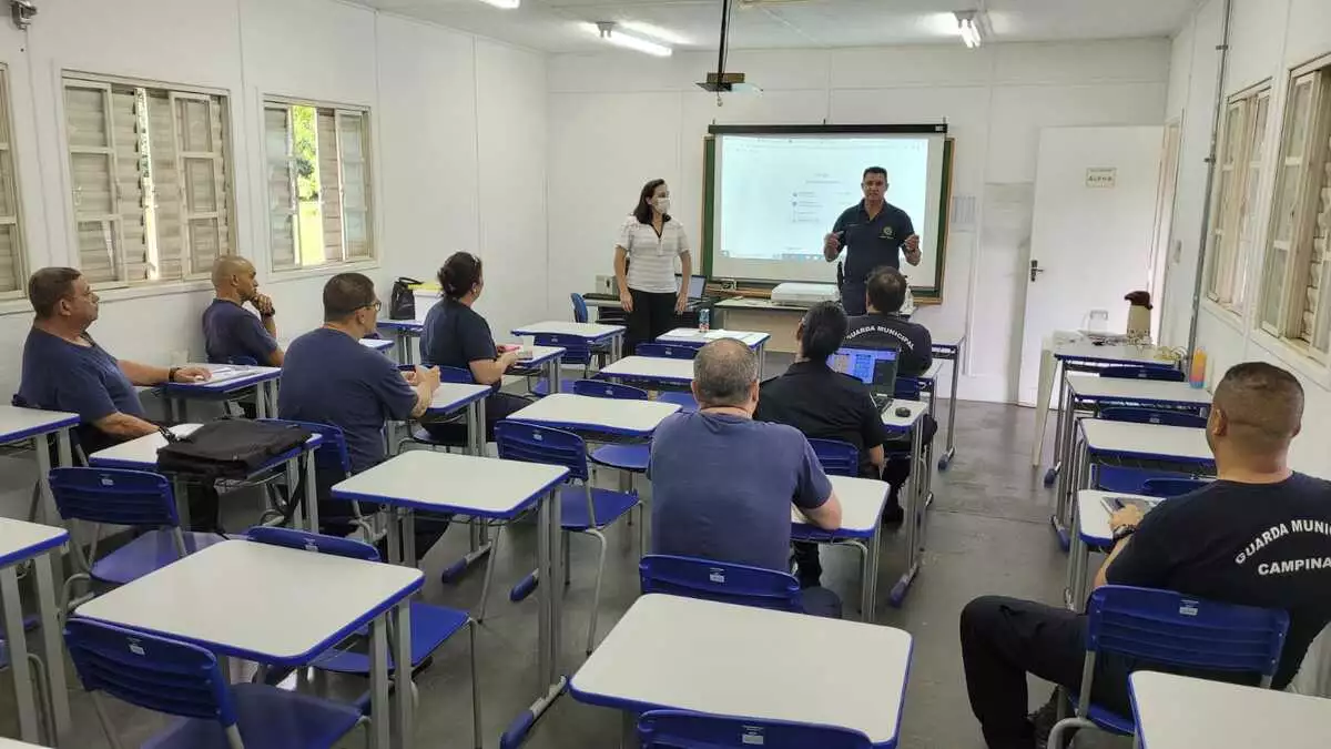Gestão realiza planejamento do projeto pedagógico da Academia da GM