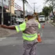 Uso de guindaste fecha trecho da Rua Barão de Parnaíba neste sábado