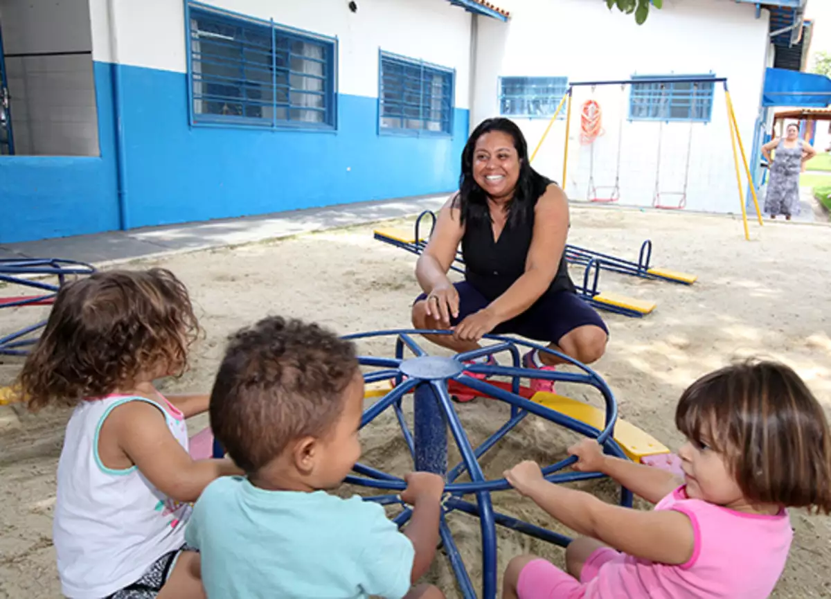 aprovados em concursos públicos