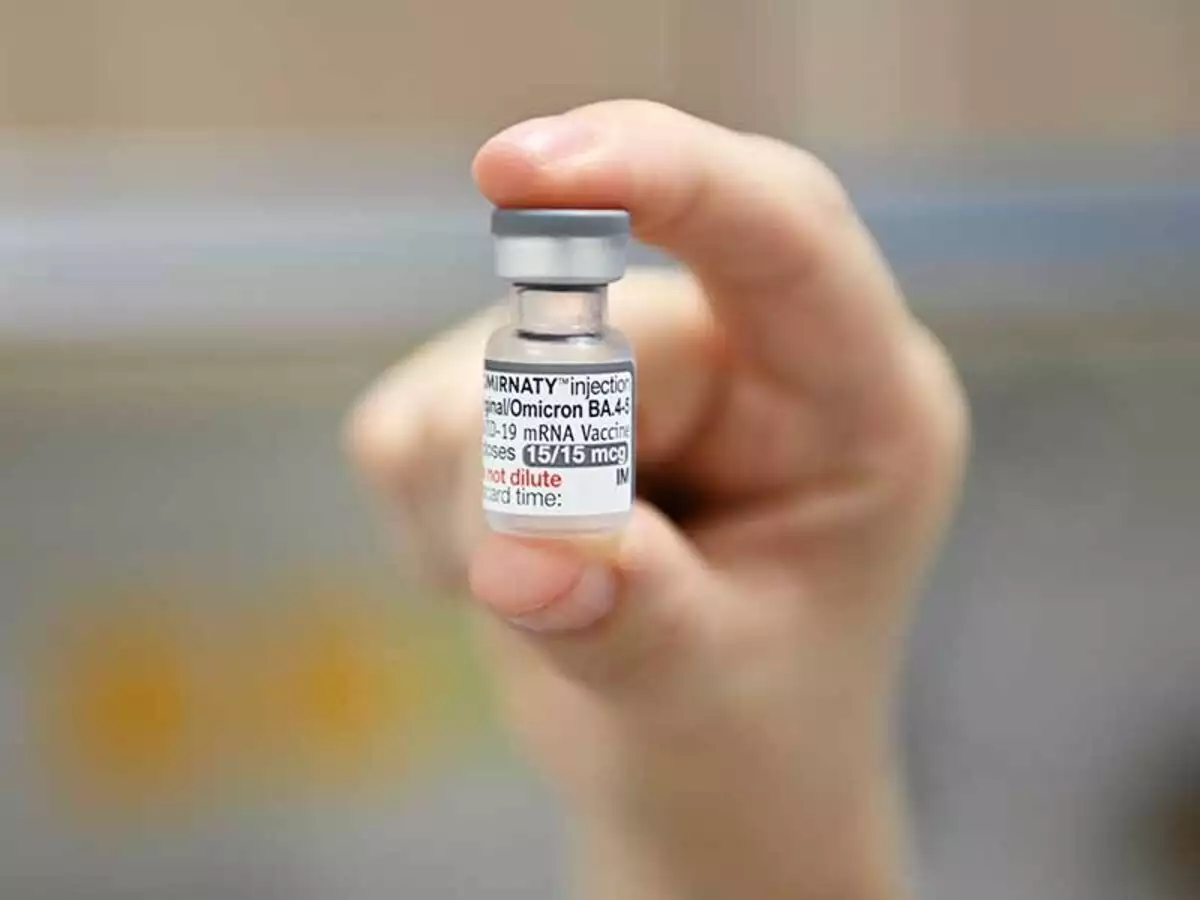 Saúde ampliará vacinação com bivalente contra covid-19 a partir de 10/04