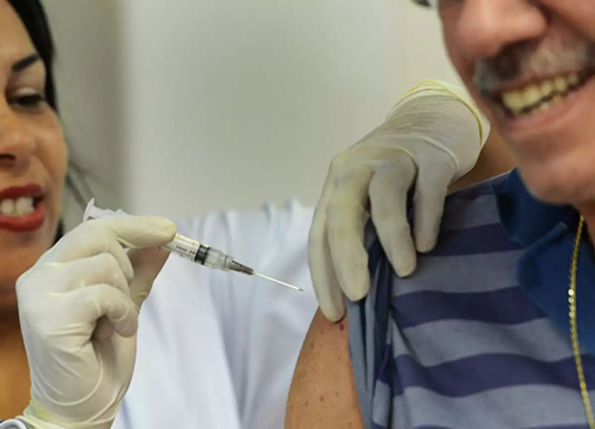 Saúde começa vacinação contra a gripe nesta segunda-feira