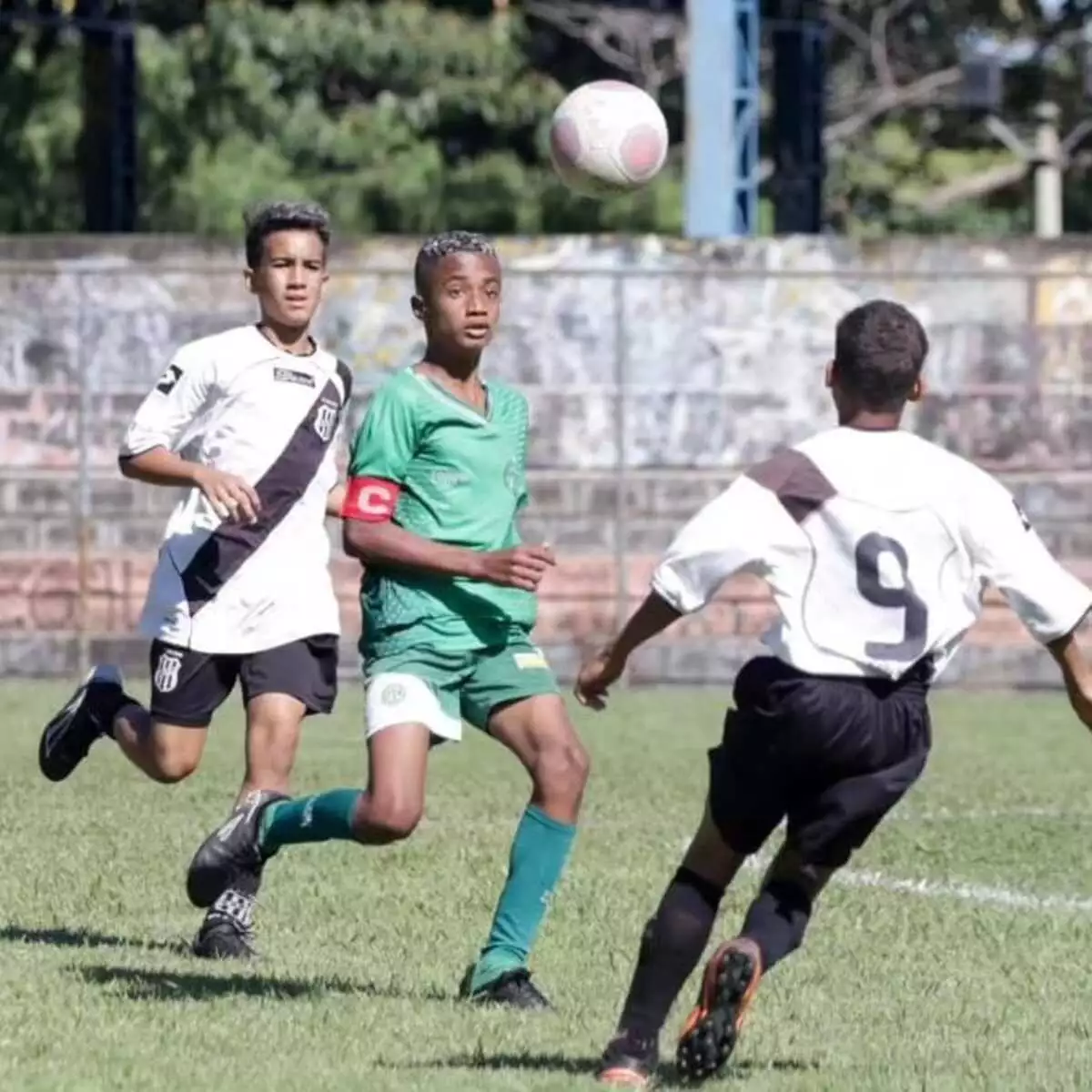 Abertura do Campeonato Municipal de Futebol de Base teve 83 gols