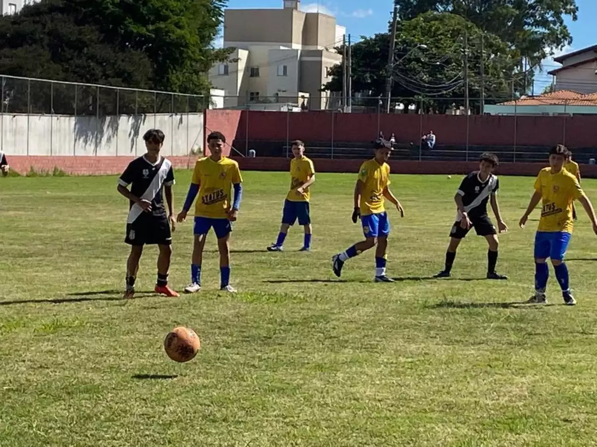 Campeonato Municipal de Futebol de Base tem 24 jogos neste sábado