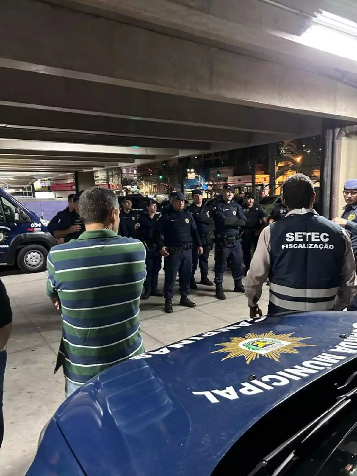 Operação conjunta da Prefeitura autua estabelecimento por comércio ilegal de fios de cobre