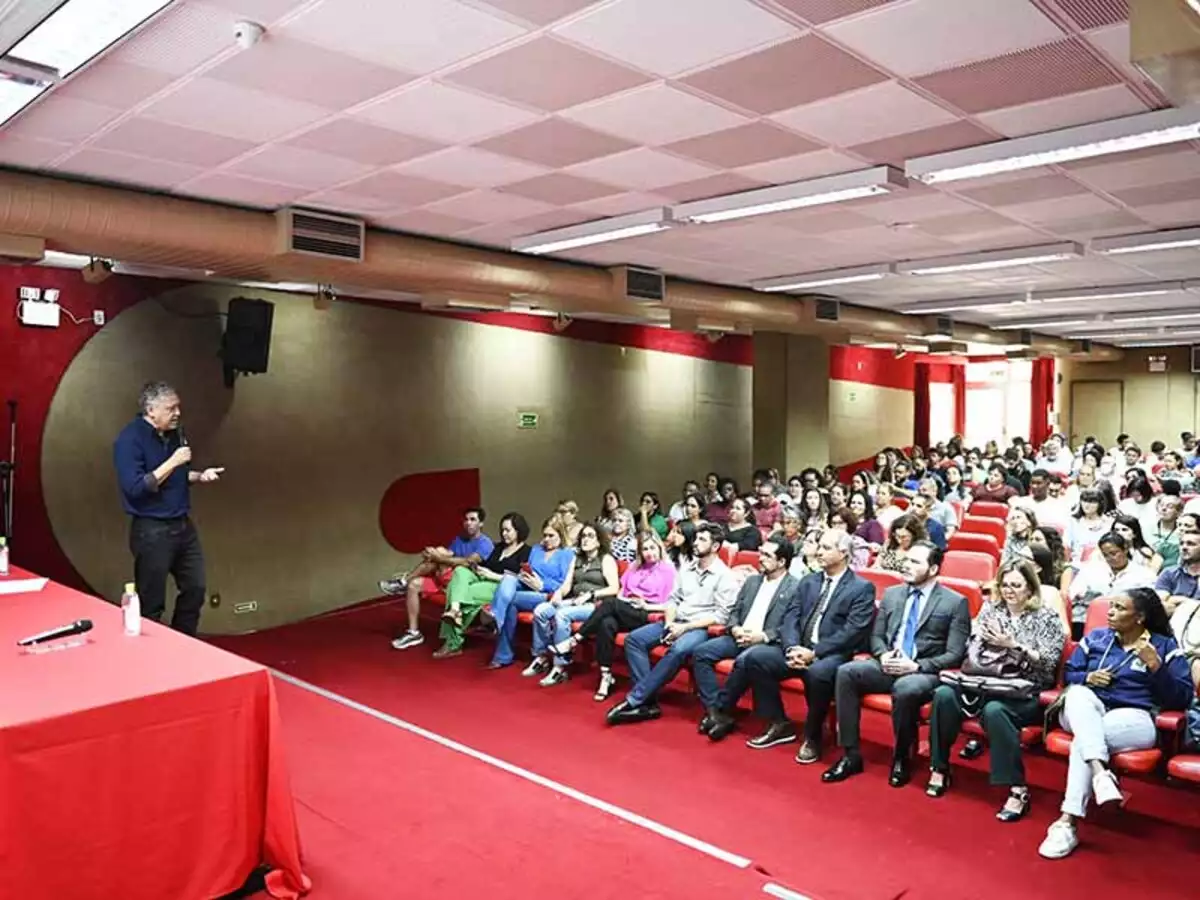 Palestra sobre assédio moral reúne servidores no Salão Vermelho