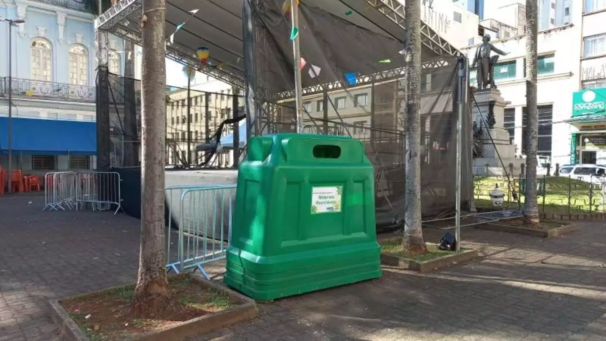 Cidade ganha novos pontos de coleta de recicláveis em áreas de grande circulação
