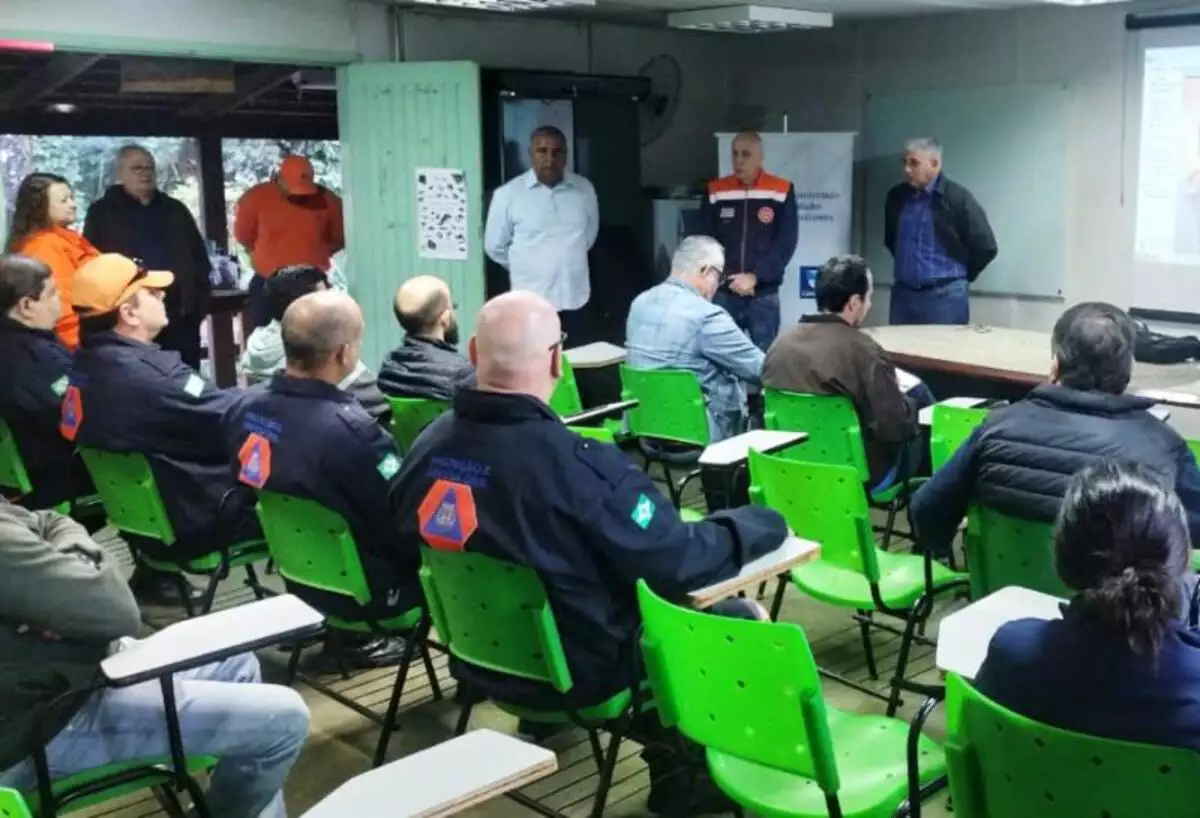 Defesa Civil inicia turma do curso de pilotagem de drones em Campinas