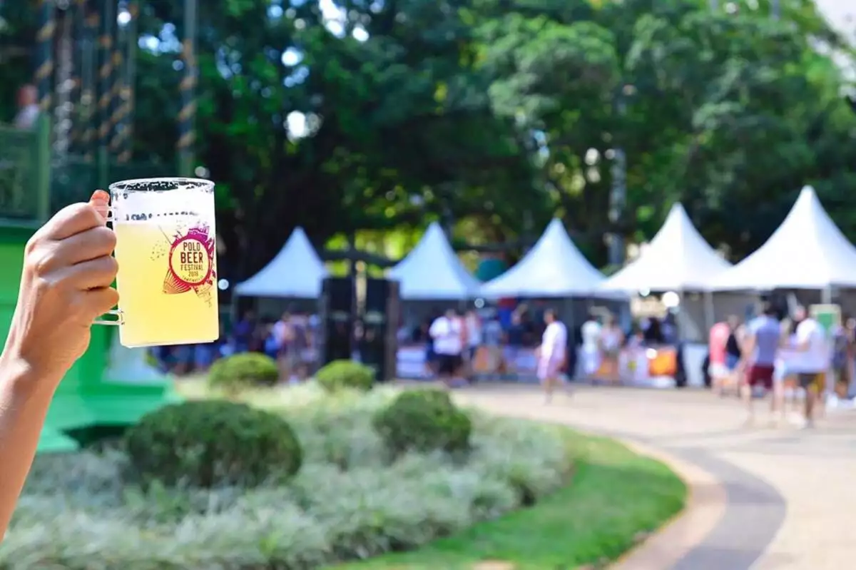 Evento celebra a cultura junina e a cerveja artesanal