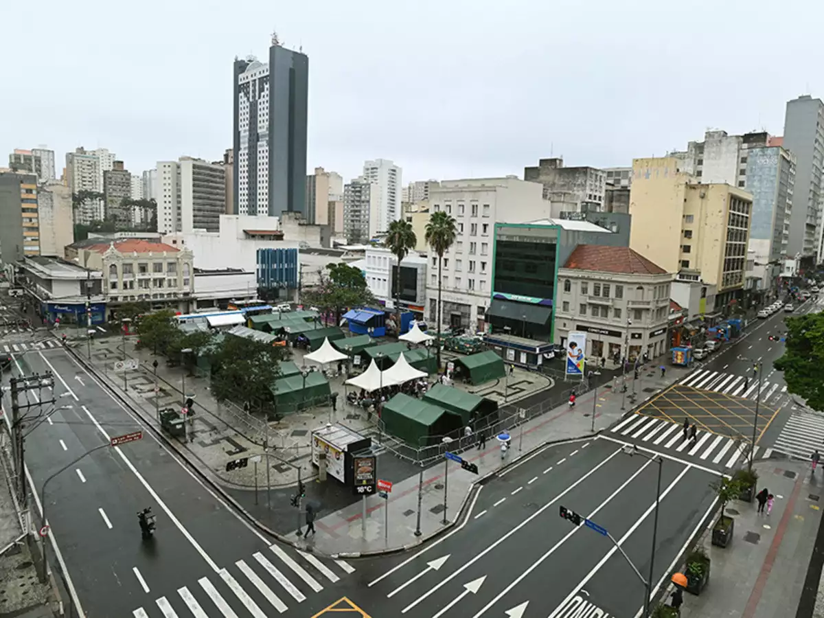 Primeiro dia do mutirão POP RUA JUD atende 400 pessoas em situação de rua