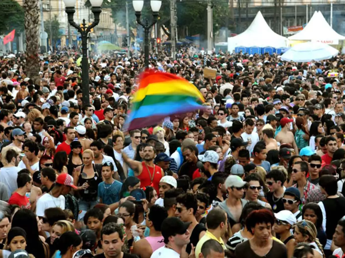 Setec abre cadastro para ambulantes atuarem na Parada LGBT+