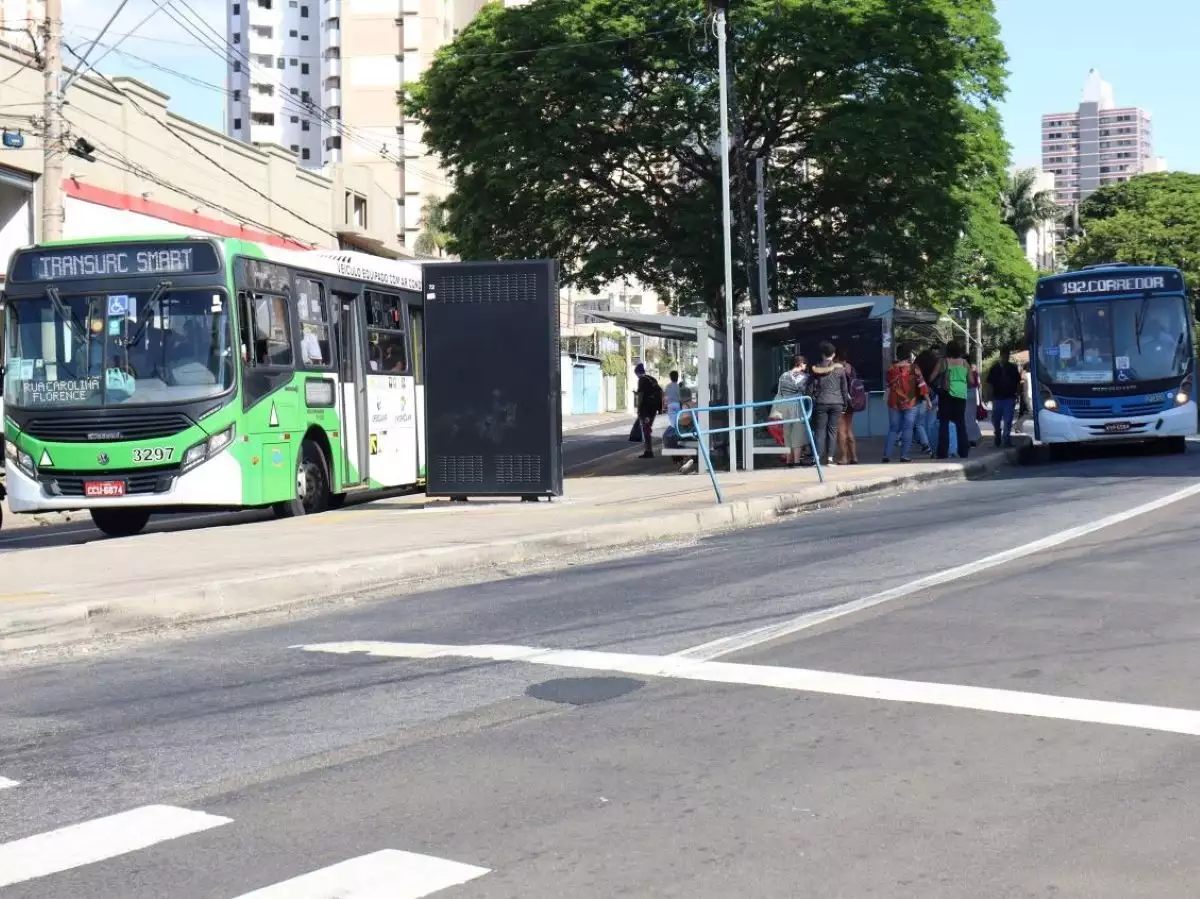 Trecho da avenida Anchieta terá bloqueio viário no domingo